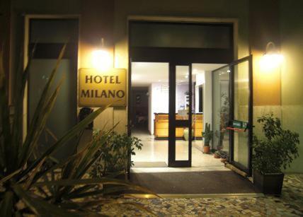 Hotel Milano Loano Exterior foto